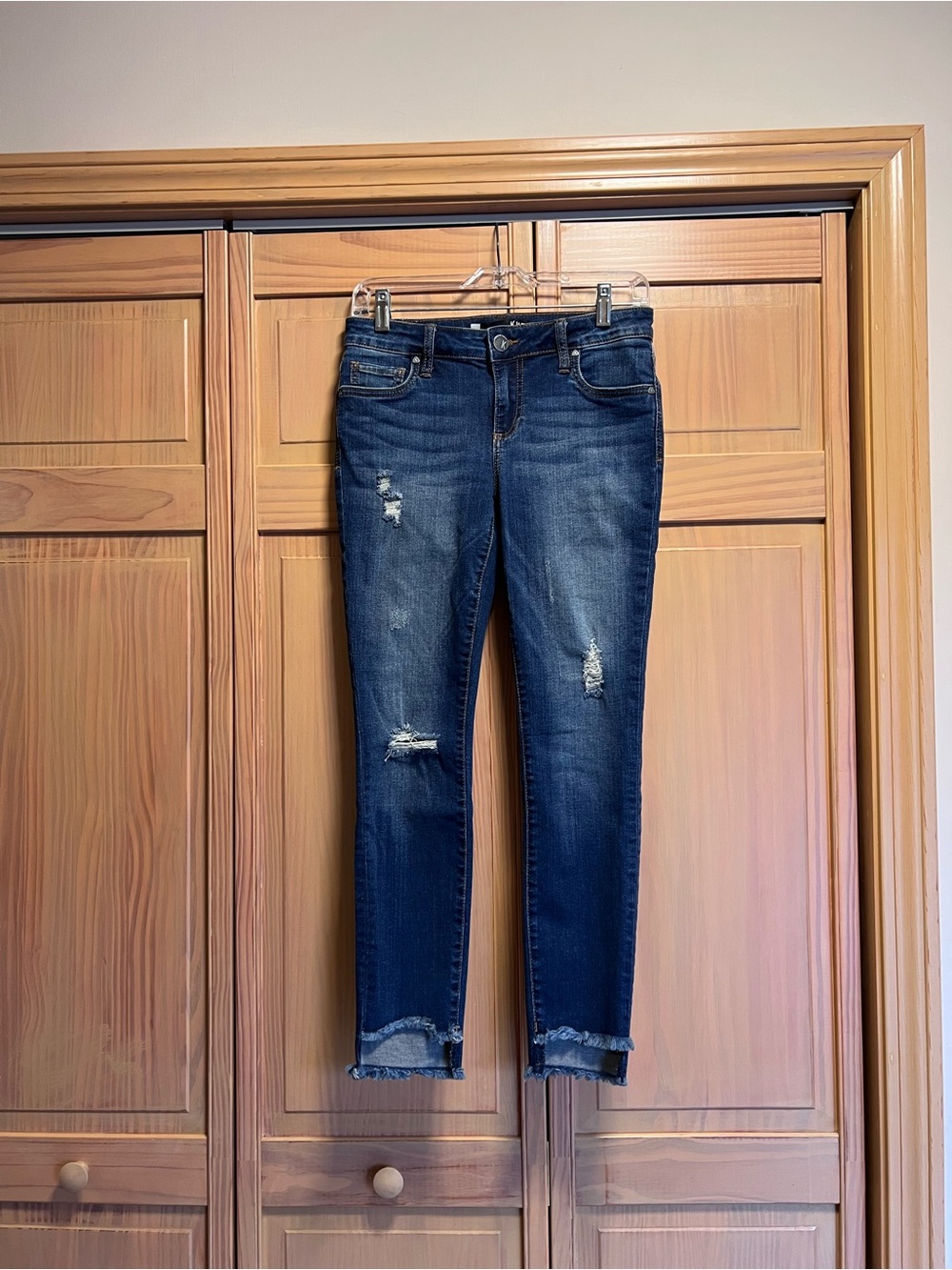 KUT Distressed Women’s Skinny Jeans size 2